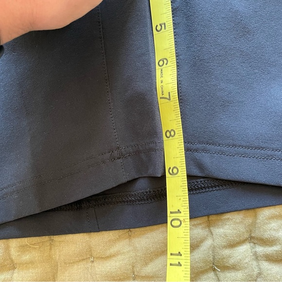 Men’s UnderArmour shorts - Picture 2 of 6